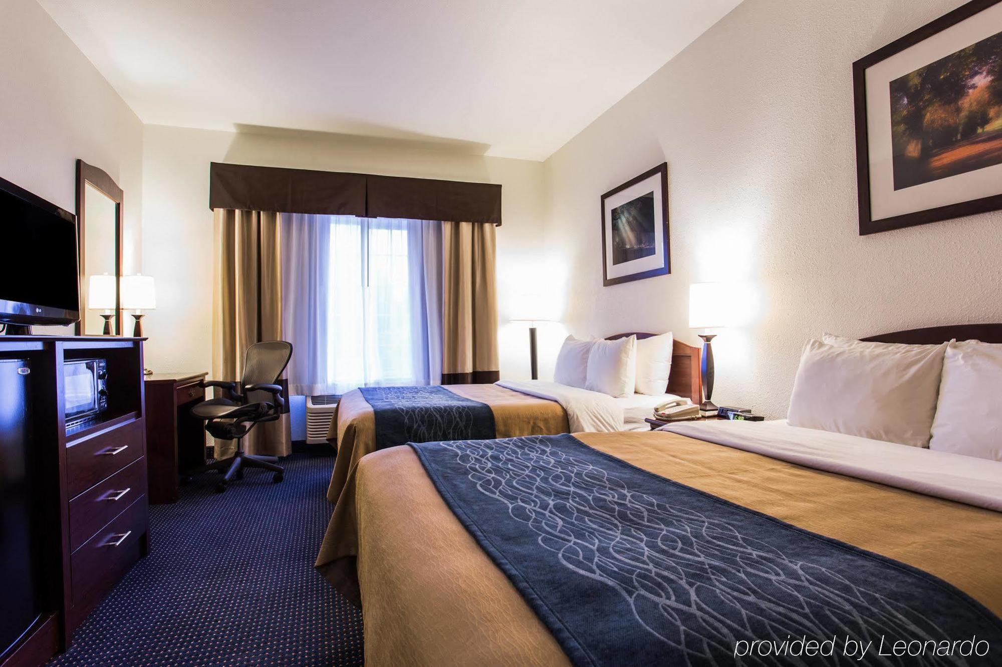 Quality Inn & Suites Fresno Northwest Exterior photo